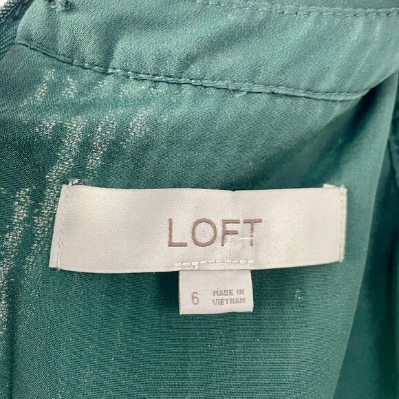 LOFT Emerald Green Velvet Sequin Floral Shift Dress Size 6 WI23 - Picture 4 of 15